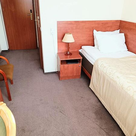 Smelyne Hotel Panevezys Exterior photo